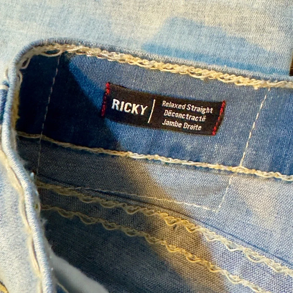 NWT True Religion Ricky Super T Flap Jeans Size‎ 31 Light Wash Distressed $299